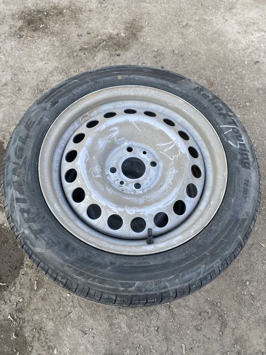 шины диски автомбильный