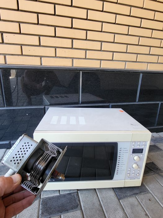 Продам микроволновку.