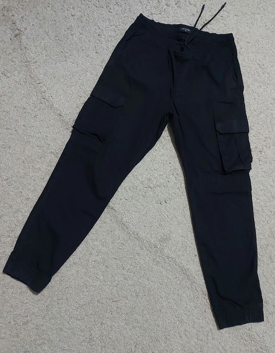 Pantaloni negri cu buzunare moderni LCWaikiki mas 32