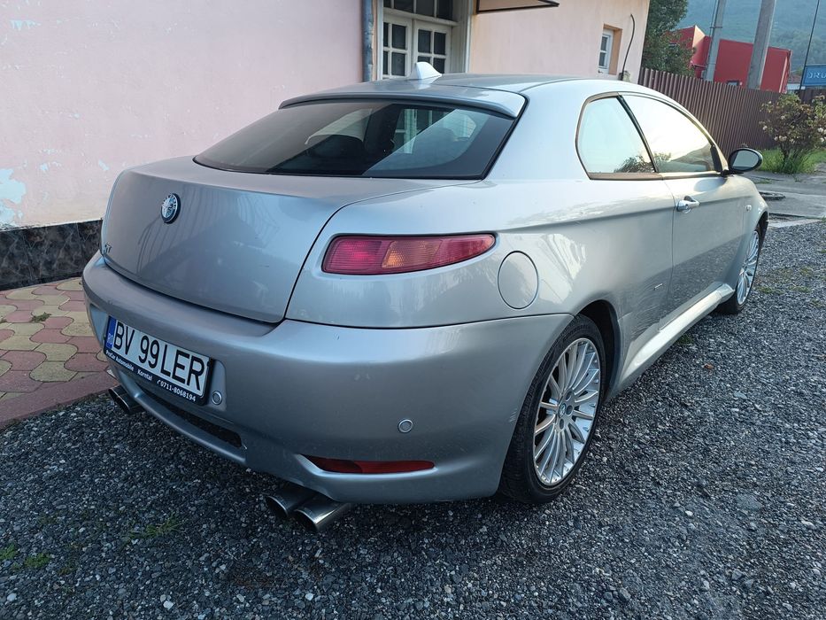 Vând doua Alfa Romeo GT