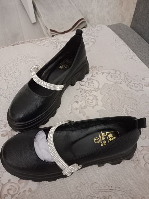 Туфли новые 37 размер