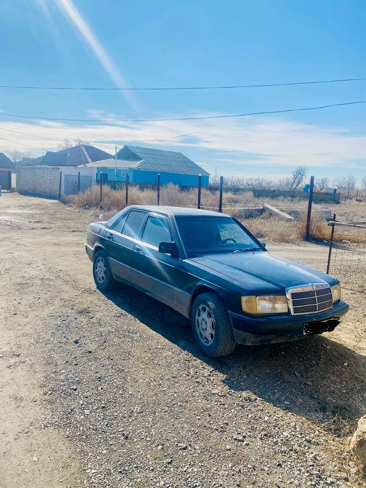 Мерседес бенс190