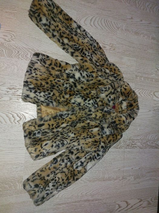 Jacheta dama blana artificiala marimea 42