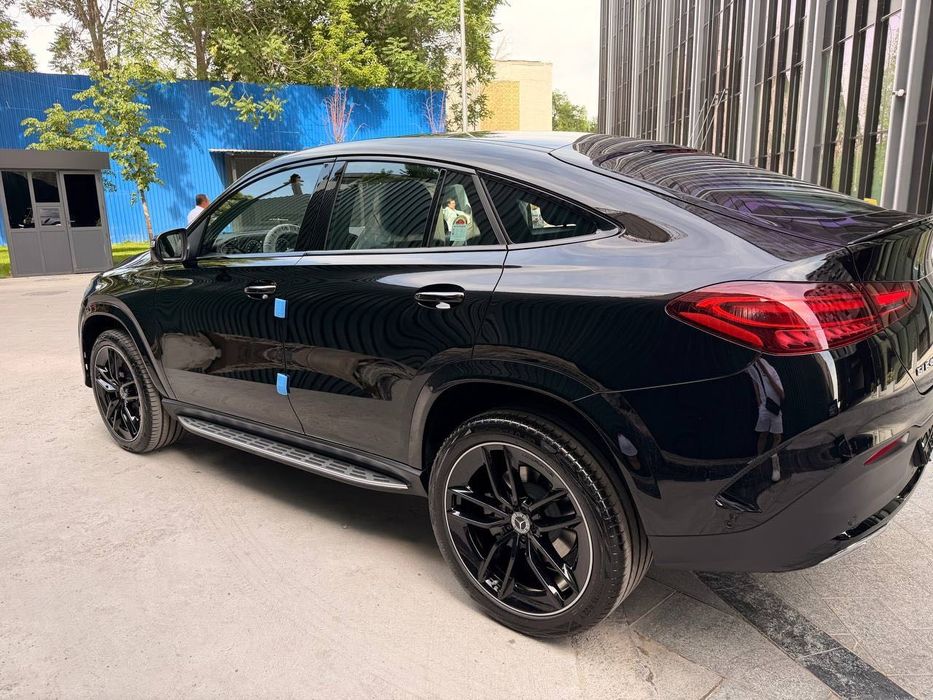 Yangi GLE 450 Coupe Night edition