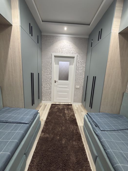 Сдам в аренду 3 комнаты + большой холл