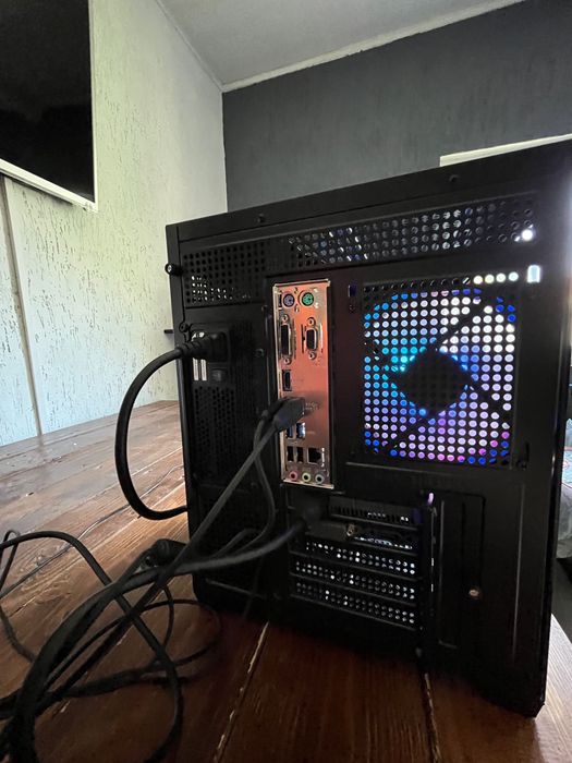 Unitate pc Gaming i5 1080p 16gb ram M2 Nvme hdd video Amd  8gb