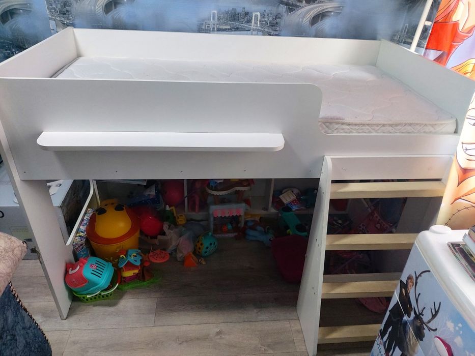 Кровать детская с ортопедическим матрасом