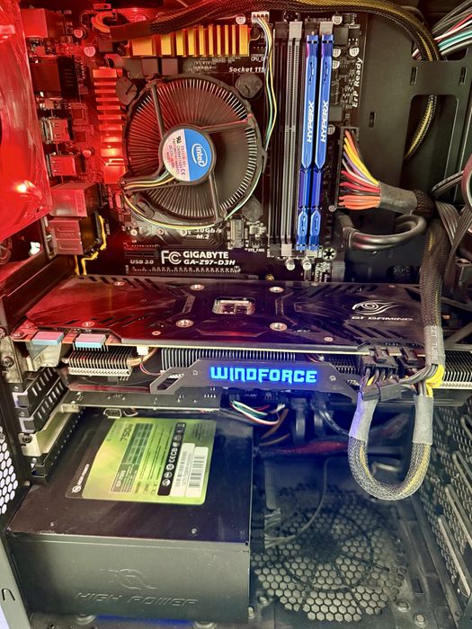 Unitate PC gaming i5-4690K, GTX 970 4 GB, 16 GB RAM, placă Z97, sursă 750 W
