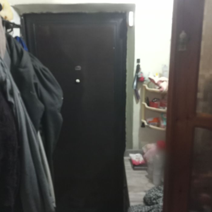 Озиз базар Обмен 1 комнатнатная на 2 комнатную с моей доплатой