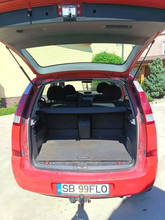Vând Opel Meriva