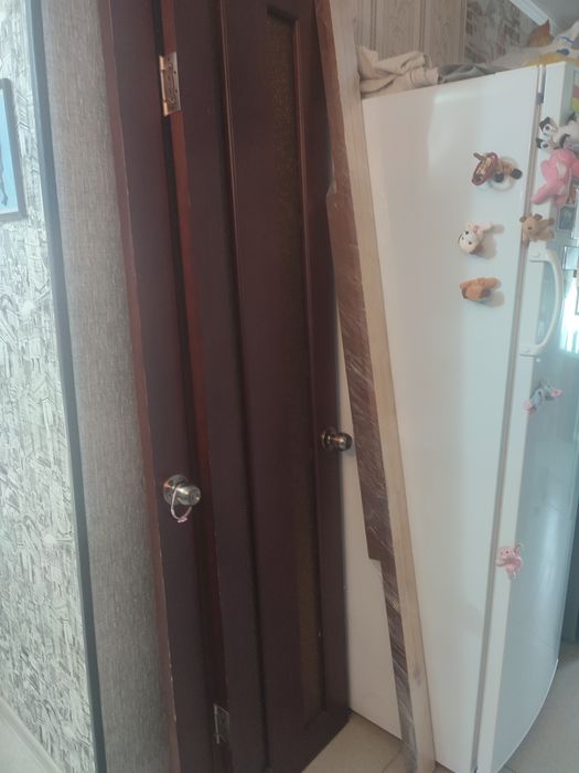 Двери  двоиные деревянные два комплекта