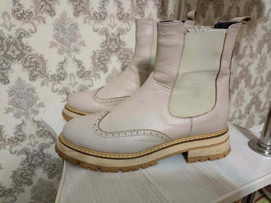 Ботинки натуральная кожа размер 40