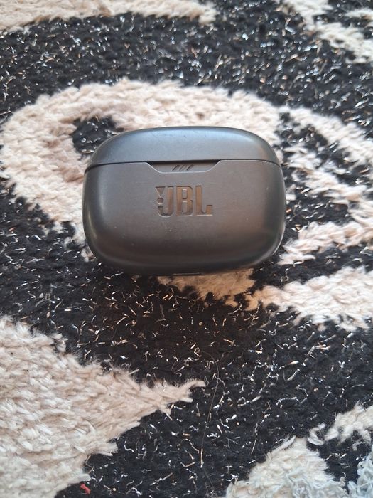 Продавам слушалки JBL Weve Beam