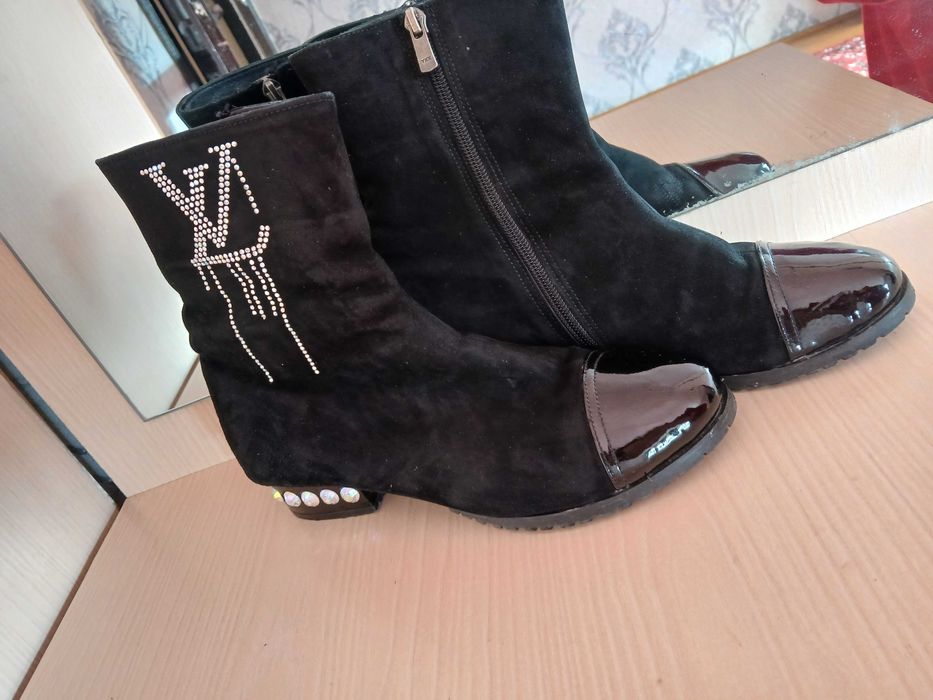 Sapochka holati yangi ayollar uchun razmer 38 narxi 100.000 sum