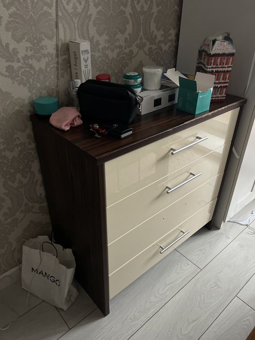 Шкаф для одежды спальни