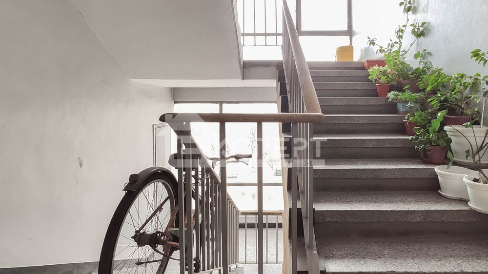 Продава се Тристаен апартамент в Пловдив, Христо Смирненски - 129 кв.м за 1202 €/кв.м - Снимка #1