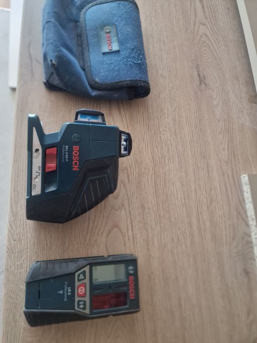 Laser Bosch GLL 3-80P si receptor LR 2