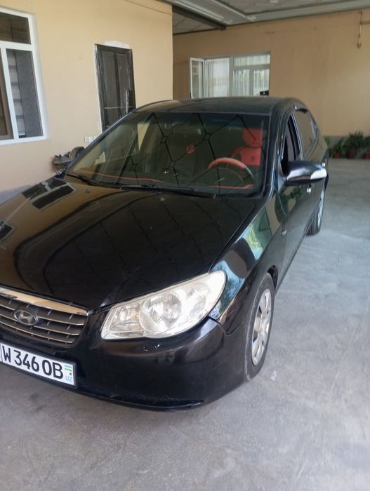 Hyundai Avante сотилади.