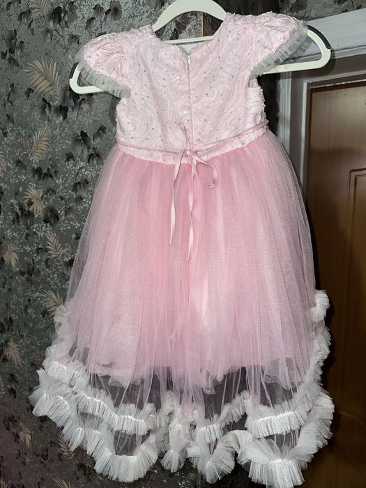 Продам Детское Платье,