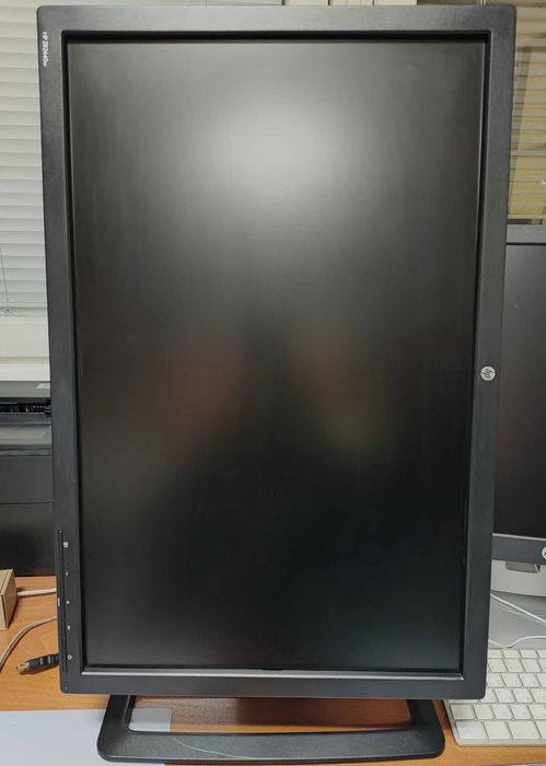 Монитори 24 инча HP ZR2440w