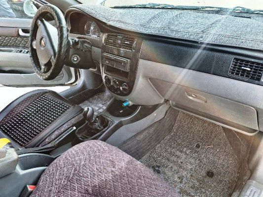 Ласетти сотилади Зудлик Билан.  Нархи келишилади