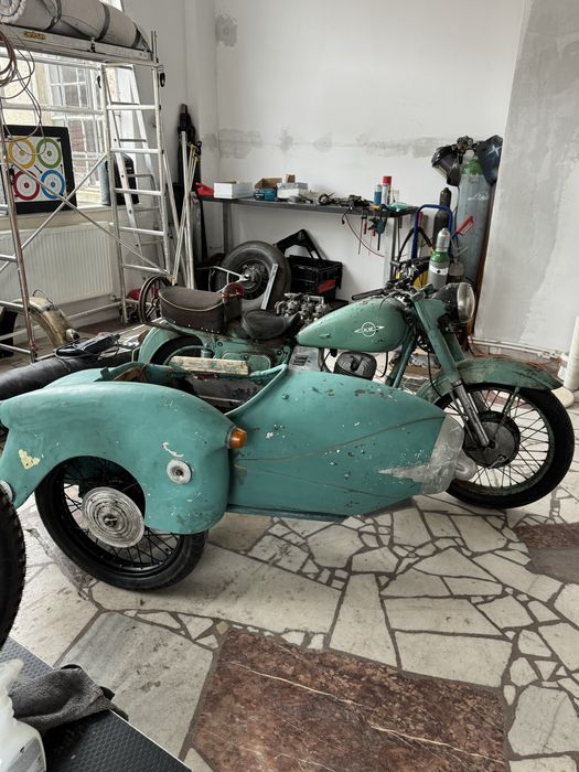 Vand doua Ij 56, Izh 350, cu ataș
