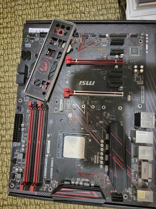 Kit PC AM4 Ryzen 7 2700X + MSI B450 Gaming Plus + 16GB DDR4 + VS550
