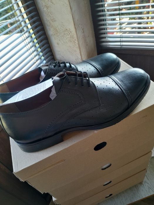 Продавам полицейски обувки - половинки