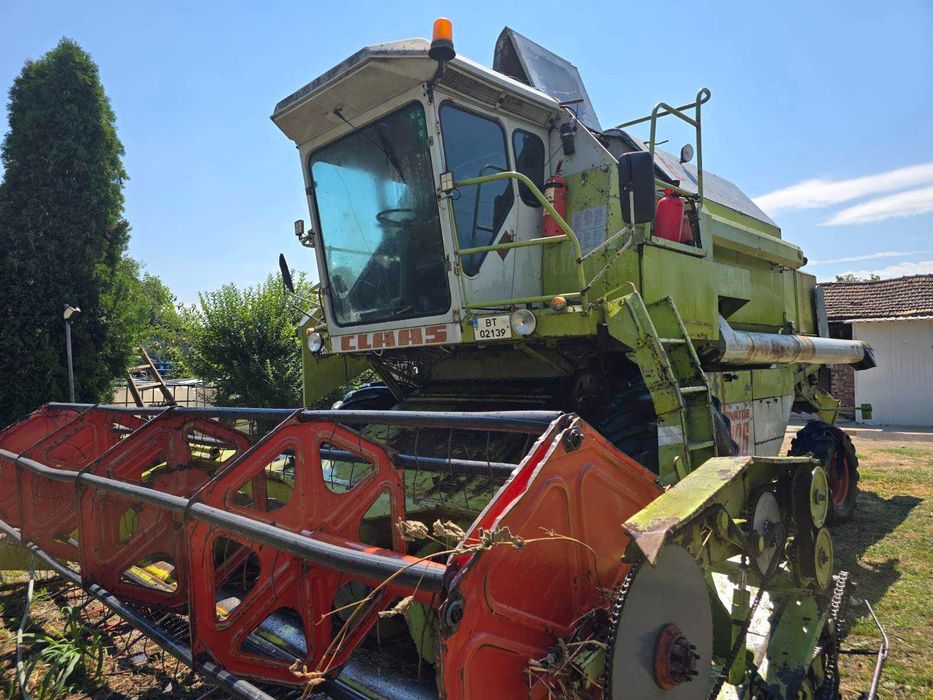 Продавам зърнокомбайн