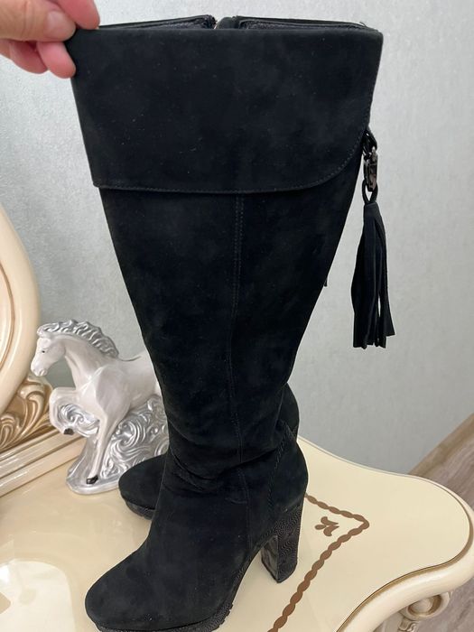 Продам  осенние сапоги