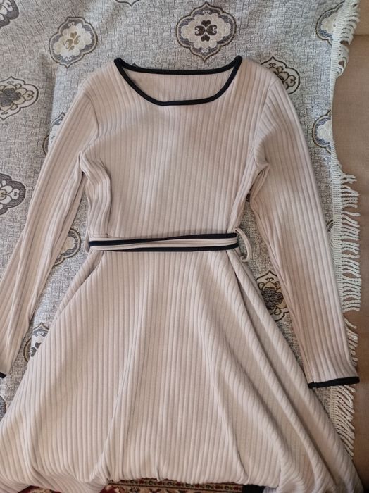 Платье для девочки на 9-10