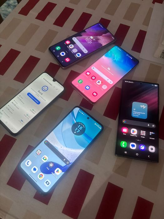 Telefoane Samsung Galaxy S22 Ultra S21 Fe S10 Plus A40 și Motorola G53