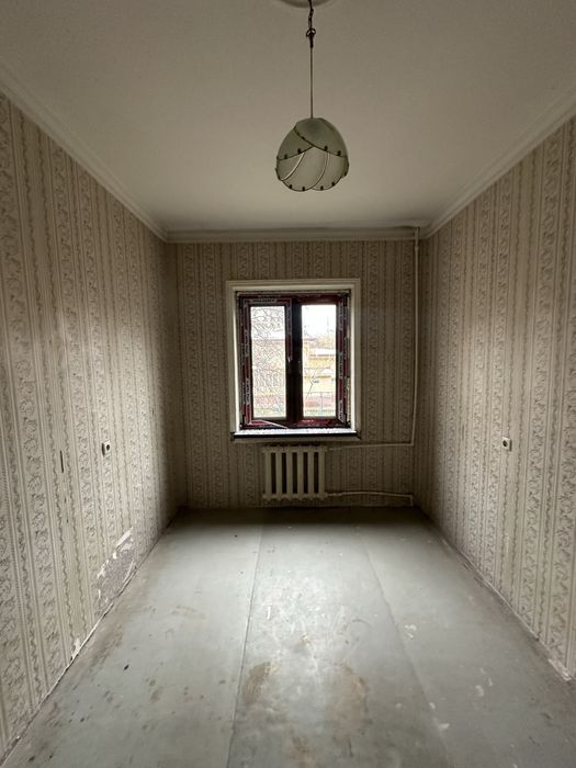 Ibn sino 1 3/2/5 uy sotiladi Ozimizaniki 3xonali remont qberiladi