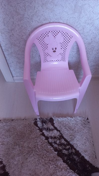 Продам  детский стульчик