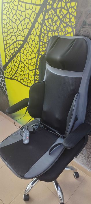 Масажна седалка от главата до кръста. В отлично състояние.