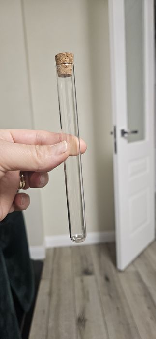 Продаются стеклянные колбы