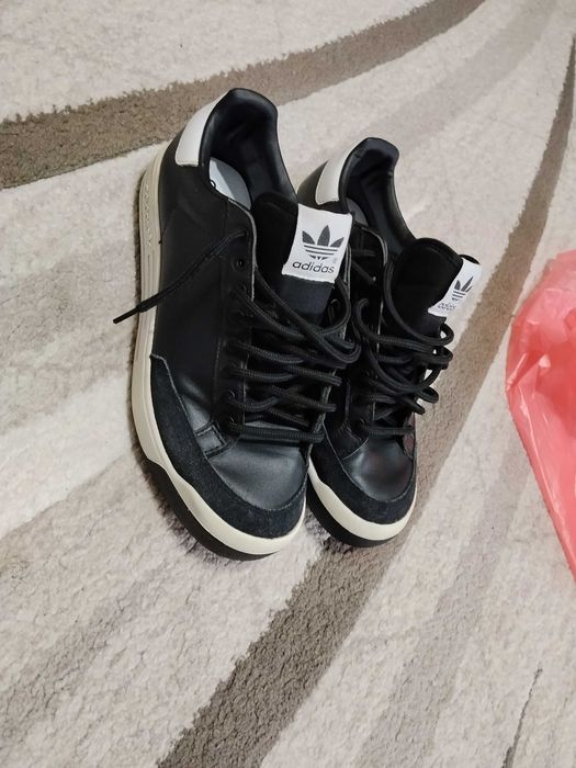 Маратонки Адидас 41/13