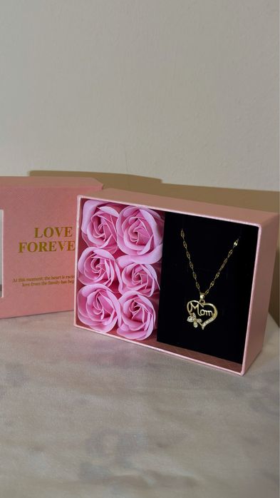 Подарък за 8-ми март, който казва „обичам те“ вместо теб