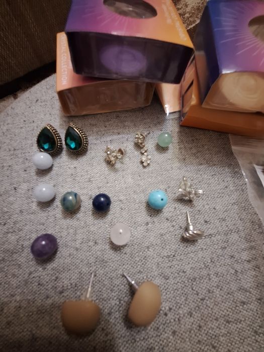 Сребърни обеци и естествени камъни-висулки