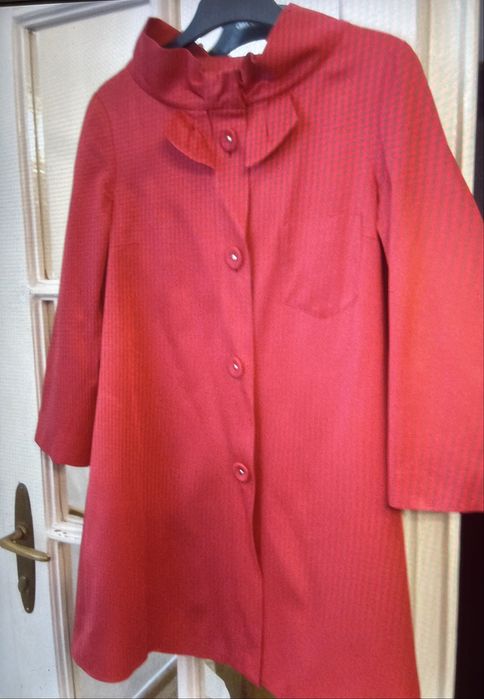 Pardesiu Moschino marimea L