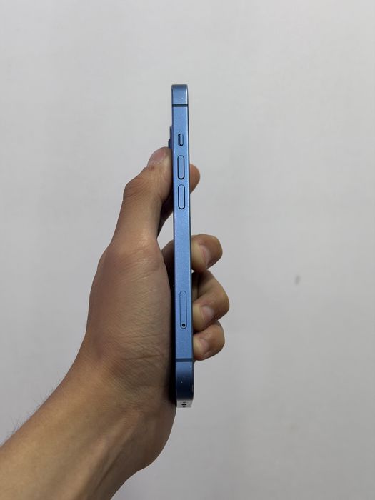 Продам Iphone 13 128GB