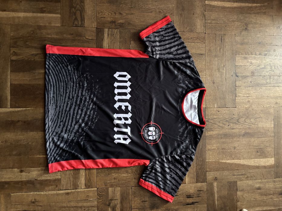 Omerta и JUL тениски