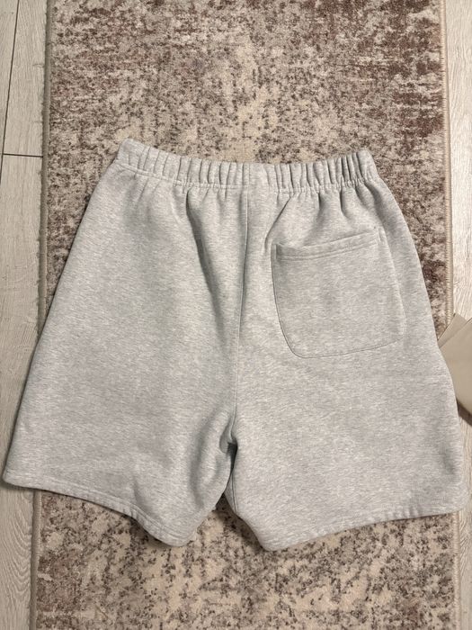 Pantaloni scurti marimea M