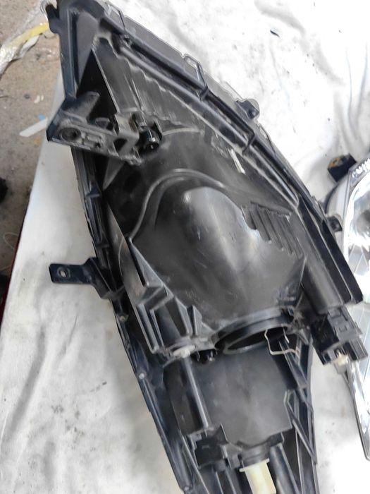 Оригинални  фарове Сузуки Суифт  Suzuki Swift