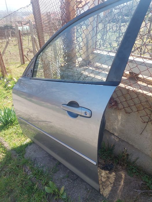 Предна лява врата за мазда 3 бк