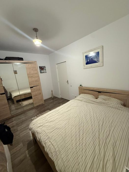 Apartament de inchiriat 2 camere, 2 bai, zona centrala Foresti