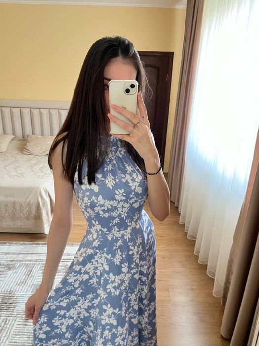 Продам красивое новое платье !