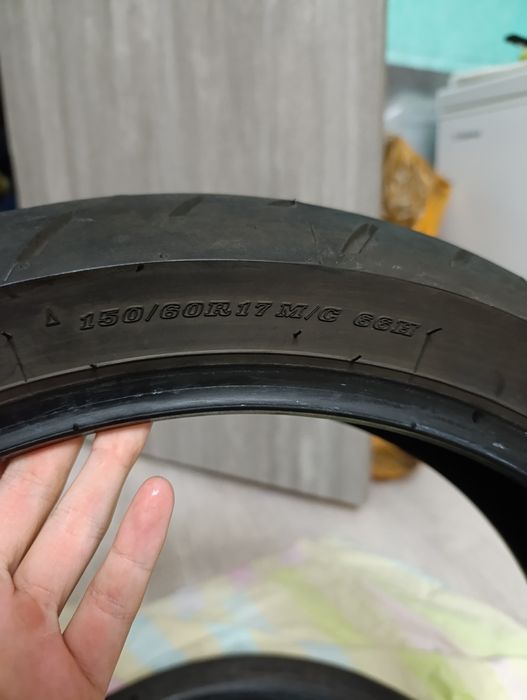 Продам мото шины R17