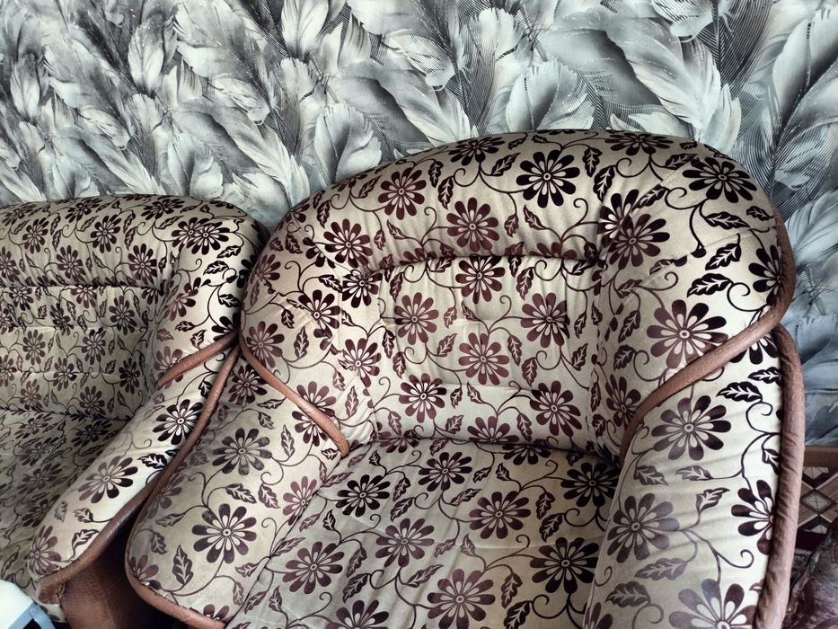 Уголок диван сост хороший