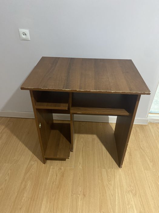 Продаю писменный стол